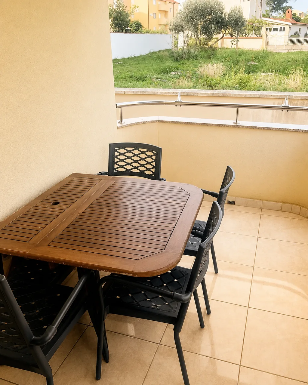 Apartment Tea – terrace, Srima, Croatia – Pine Tree Dalmatia